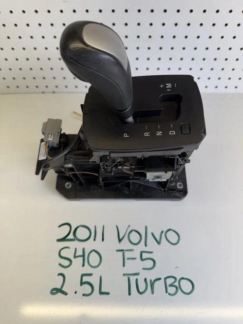 2004-2013 Volvo C70 31259579 Automatic Used OEM Floor Shifter