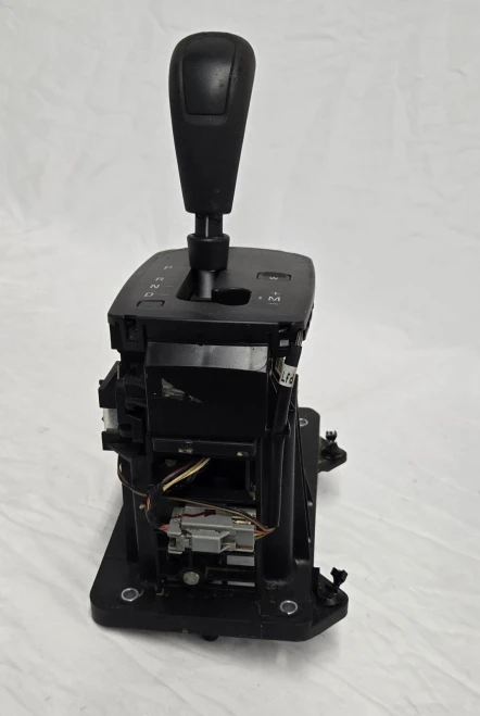 2005 Volvo S40 Automatic Used OEM Floor Shifter