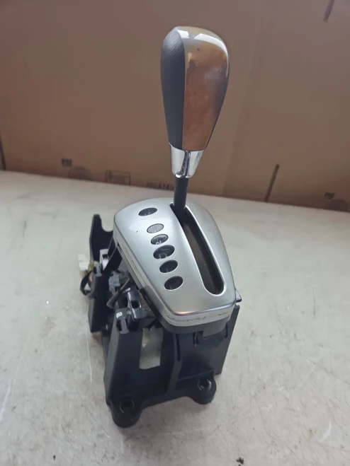 2007 Saturn Vue 00022530 Automatic Used OEM Floor Shifter