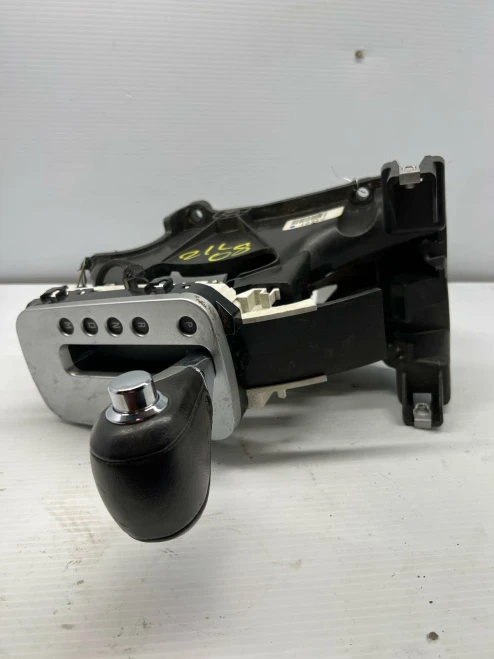 Saturn Aura Used OEM Floor Shifter