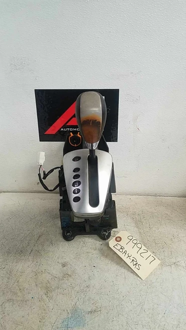 2006-2007 Saturn Vue Automatic Used OEM Floor Shifter