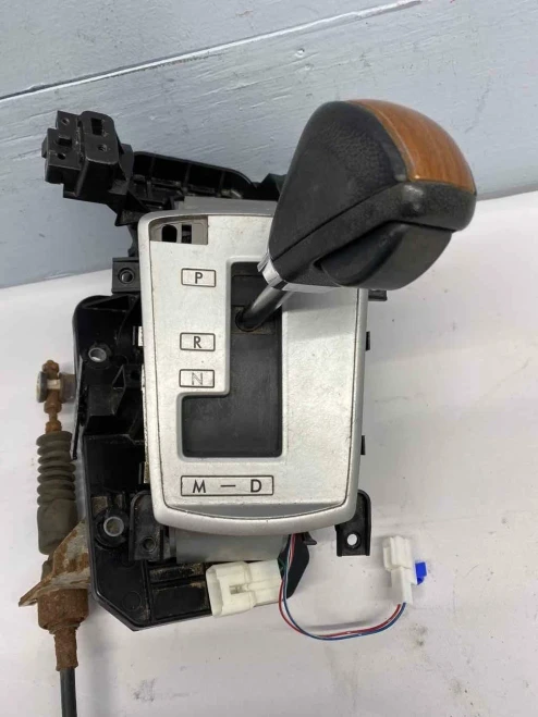 Subaru Outback With Cable Used OEM Floor Shifter