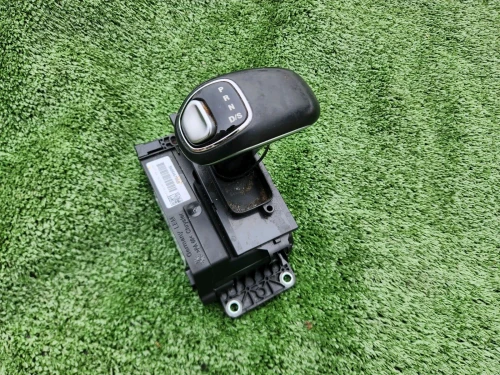 2015 Chrysler 300 56054670AB Used OEM Floor Shifter