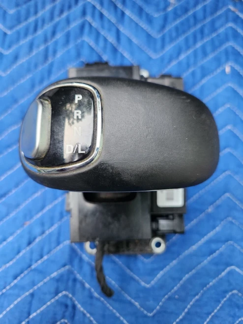 2014 Chrysler 300 56054670AB Automatic Used OEM Floor Shifter