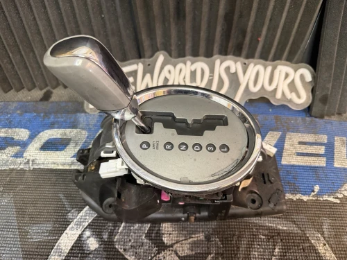 2007 Chrysler Sebring 05273248AF Used OEM Floor Shifter