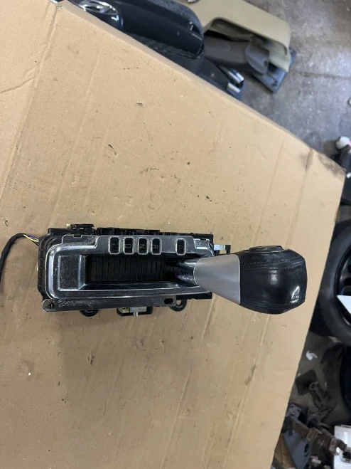 2007-2012 GMC Acadia Automatic Used OEM Floor Shifter