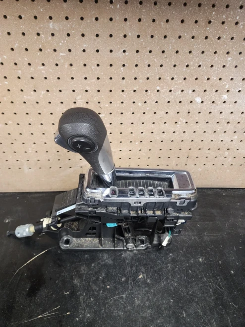 2007-2017 GMC Acadia Used OEM Floor Shifter
