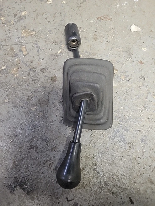 2003-2004 Jeep Wrangler 52109726AB Manual 5 Speed Used OEM Floor Shifter