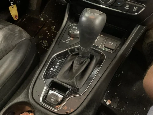 2019 Jeep Cherokee Used OEM Floor Shifter
