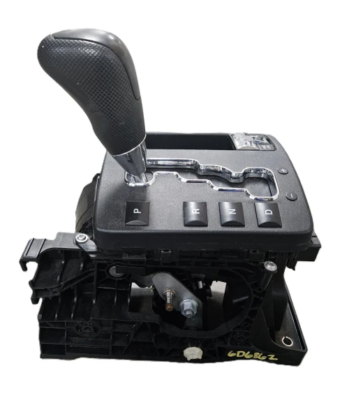 2005-2007 Jeep Cherokee P52124140AC Automatic 4WD Used OEM Floor Shifter
