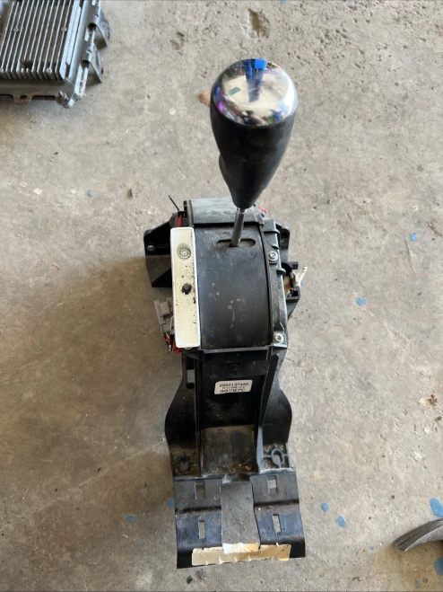 2007-2017 Jeep Patriot 68021374AA Automatic Used OEM Floor Shifter