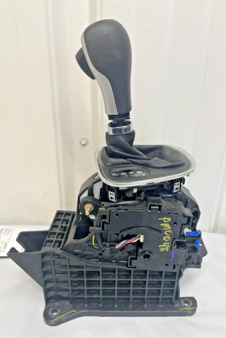 Jeep Compass P5VM07DX9AG Used OEM Floor Shifter