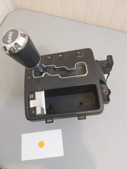 2007 Jeep Commander Used OEM Floor Shifter