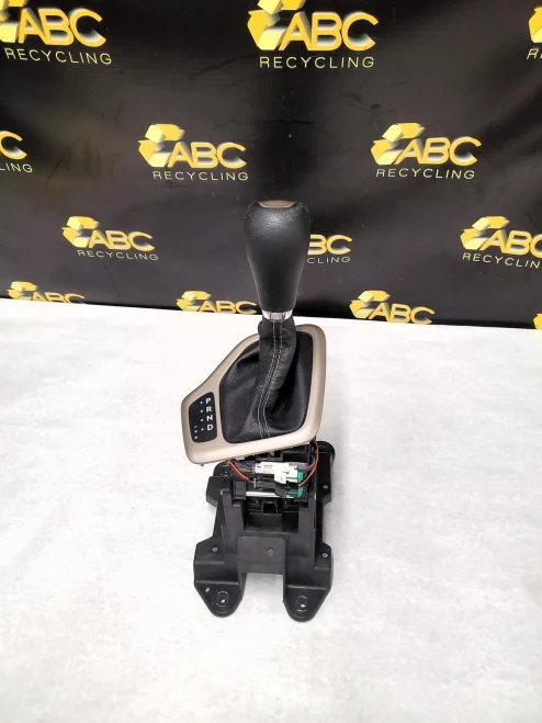 2017 Jeep Cherokee Automatic Used OEM Floor Shifter