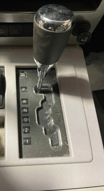 2008 Jeep Liberty Used OEM Floor Shifter