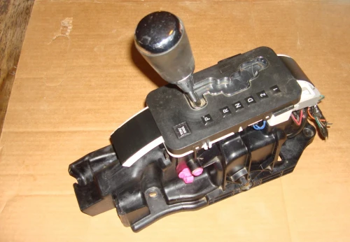 2008-2012 Jeep Liberty 52125433AD Used OEM Floor Shifter