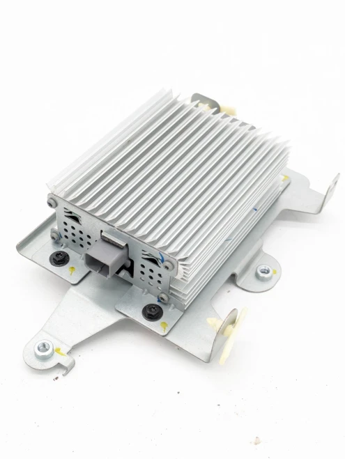 2008-2012 Ford Escape 8A5T18C808AB Used OEM Audio Amplifier