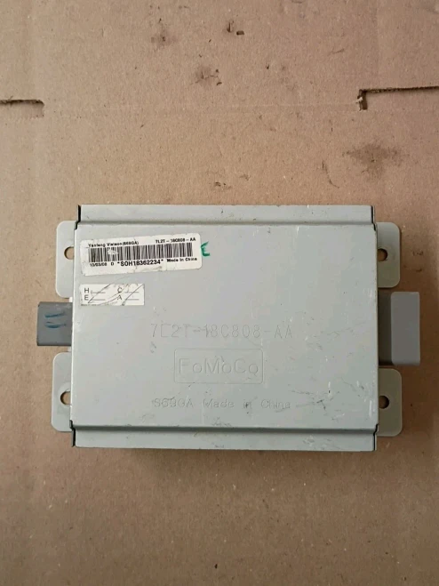 2008-2009 Ford Escape 7L2T18C808AA Used OEM Audio Amplifier