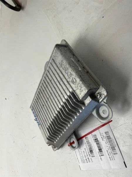 2016-2017 Ford Explorer Used OEM Audio Amplifier