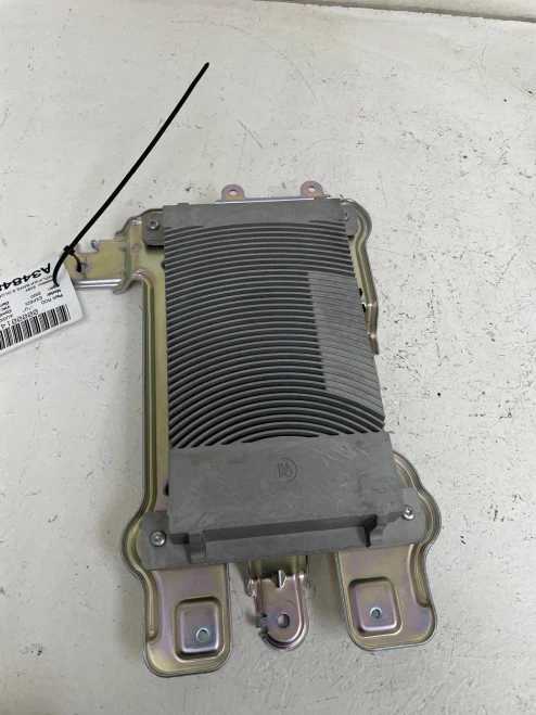 2018-2021 Ford Expedition JL1T18T806OEM Used OEM Audio Amplifier