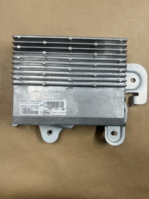 2015-2020 Ford Mustang HR3T18T806AB Used OEM Audio Amplifier