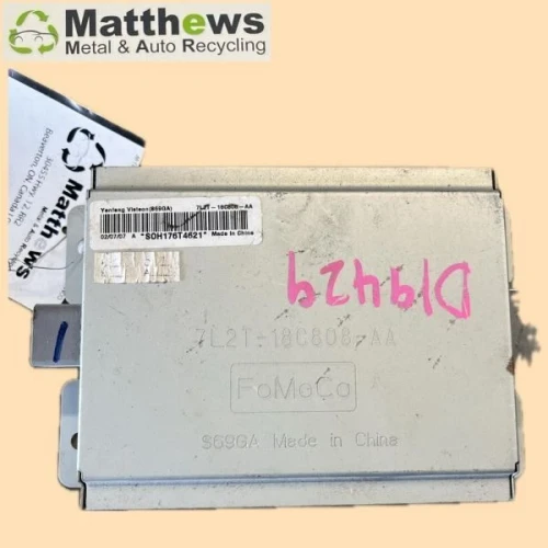 2006-2009 Ford Fusion 5W4T18C808AA Used OEM Audio Amplifier