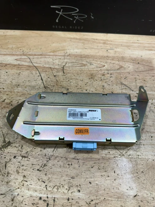 1999-2004 Chevrolet Corvette 10283023 Bose Used OEM Audio Amplifier