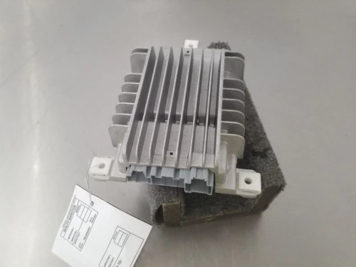 2007 Chevrolet Avalanche 15186663 Used OEM Audio Amplifier