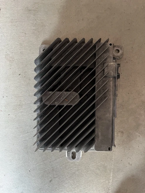 2015-2020 Chevrolet Suburban 23364911 Bose Used OEM Audio Amplifier