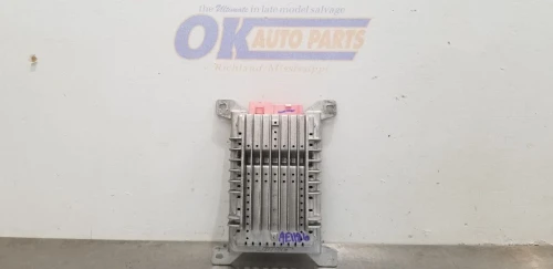 2006 Chevrolet Corvette 15270620 Used OEM Audio Amplifier