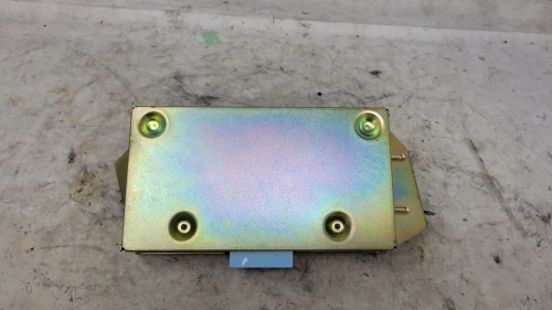2000-2004 Chevrolet Corvette 10283023 Bose Used OEM Audio Amplifier