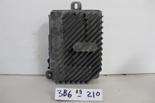 2016-2018 Chevrolet Colorado 23390871 Bose Used OEM Audio Amplifier