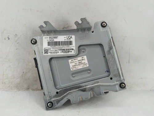 Chevrolet Cruze 95228887 Used OEM Audio Amplifier