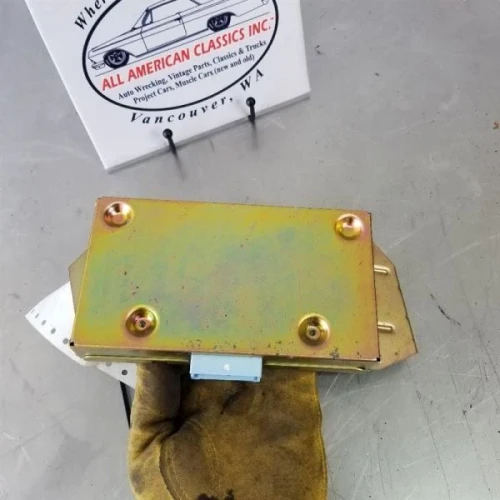 1998-2004 Chevrolet Corvette Used OEM Audio Amplifier