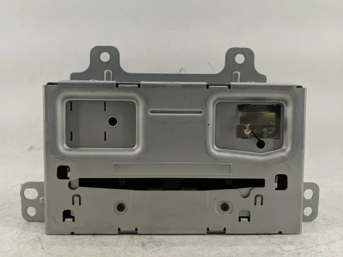 2015-2016 Chevrolet Cruze 23495273 Used OEM Audio Amplifier