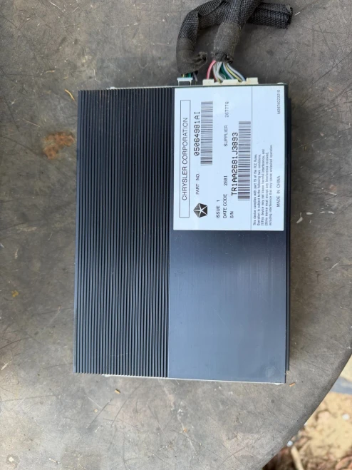 2011-2014 Dodge Charger 05064981AI Used OEM Audio Amplifier