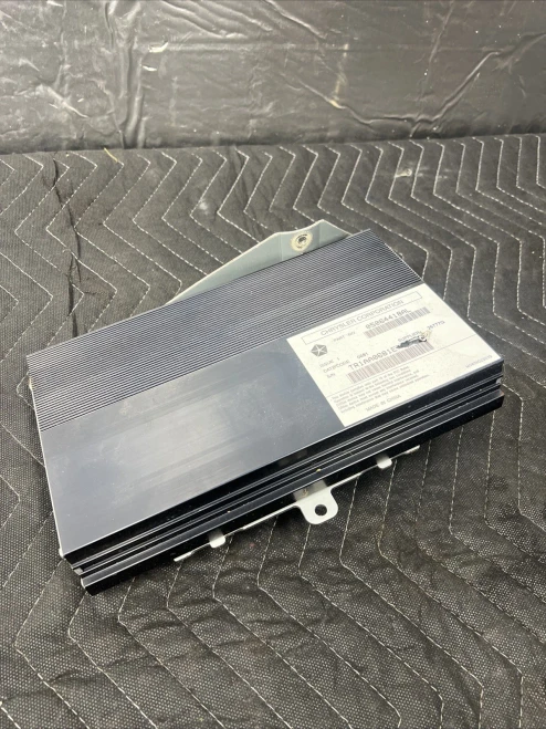 2012 Dodge Ram 3500 05064418AL Used OEM Audio Amplifier
