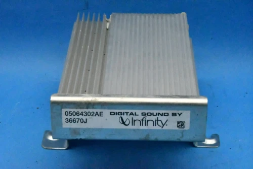 2009-2010 Dodge Journey Infinity Used OEM Audio Amplifier