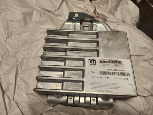 2022-2024 Dodge Durango 68549090AB Used OEM Audio Amplifier