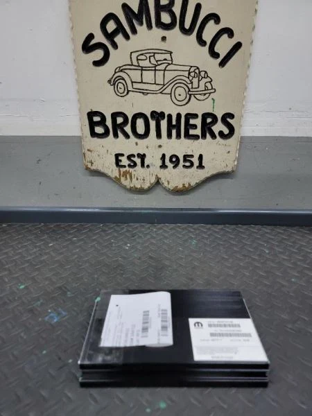 2015-2016 Dodge Charger 68267301AB Used OEM Audio Amplifier