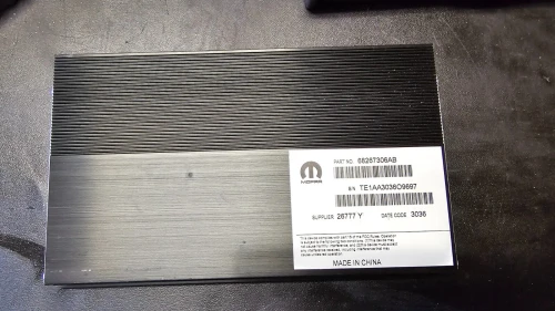 2016-2017 Dodge Durango 68267306AB Used OEM Audio Amplifier