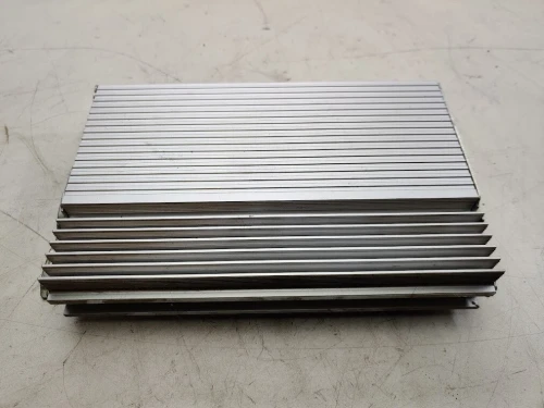 2007 Dodge Nitro 05091012AG Used OEM Audio Amplifier