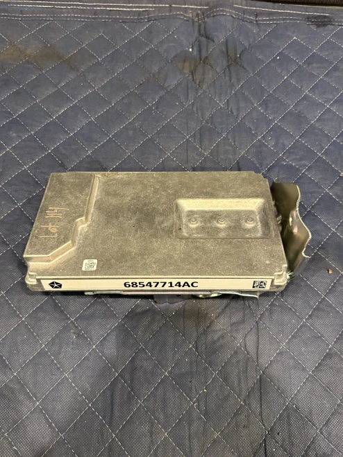 2024 Dodge Ram 3500 68547714AC Used OEM Audio Amplifier