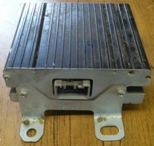 2009-2010 Dodge Journey Used OEM Audio Amplifier