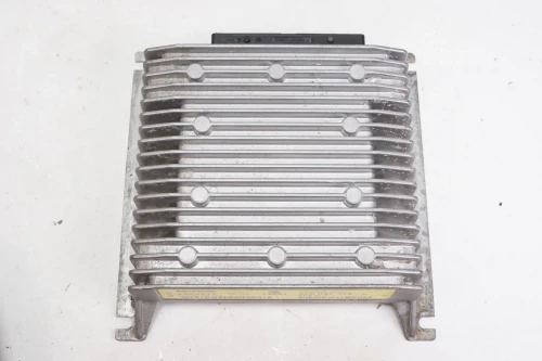 2012-2015 Volkswagen Passat Used OEM Audio Amplifier