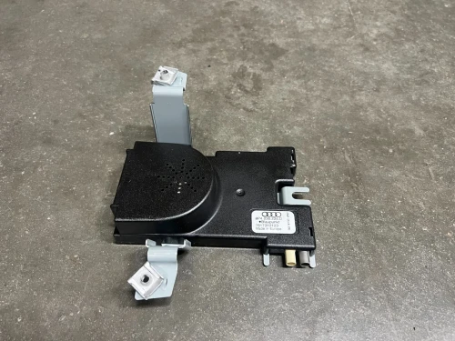 2009-2012 Audi A3 8P4035225D Used OEM Audio Amplifier