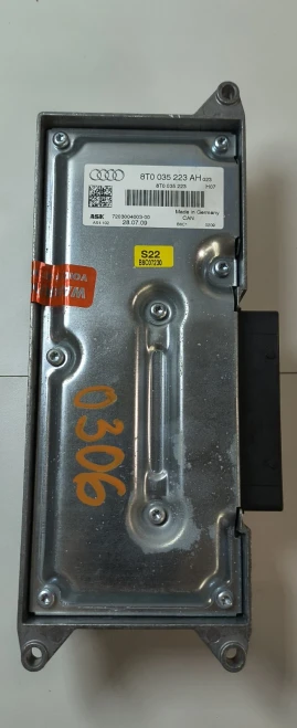 Audi A4 8TO035223AH Used OEM Audio Amplifier