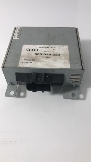 2005 Audi A4 8E5035223A037 Used OEM Audio Amplifier