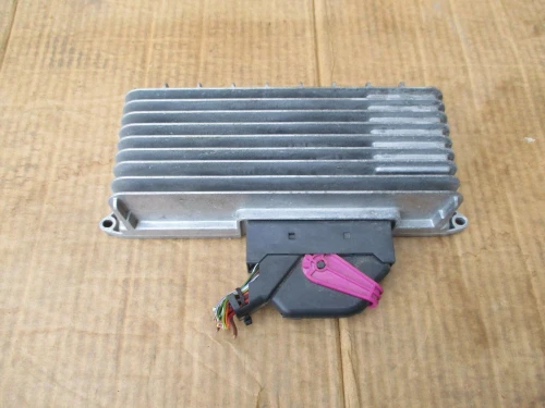 2009-2012 Audi A4 8T0035223 Used OEM Audio Amplifier
