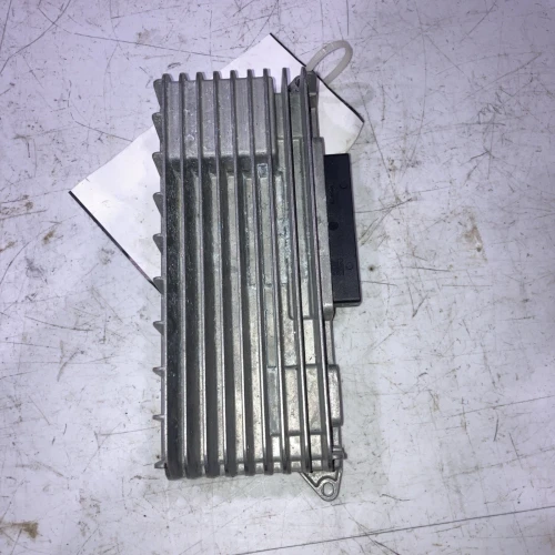 2009-2012 Audi A4 8T0035223AD Used OEM Audio Amplifier
